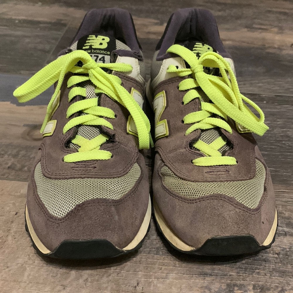 (9) Women’s New Balance 574 Athletic Shoes Grey Lime Green White